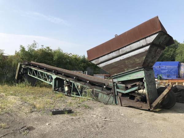 Power screen Stockpiling screener